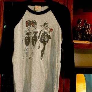 Mischief made three-quarter length T-shirt scoopneck